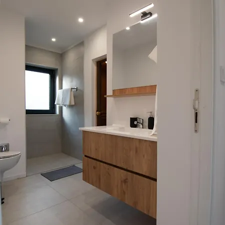 Hyggemate - Nordic With Sauna & Jacuzzi Retreat Feriehus Sarnitsa